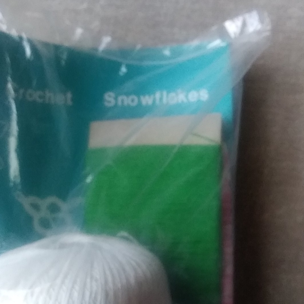 Crotchet Snow Flakes and Roses Kit